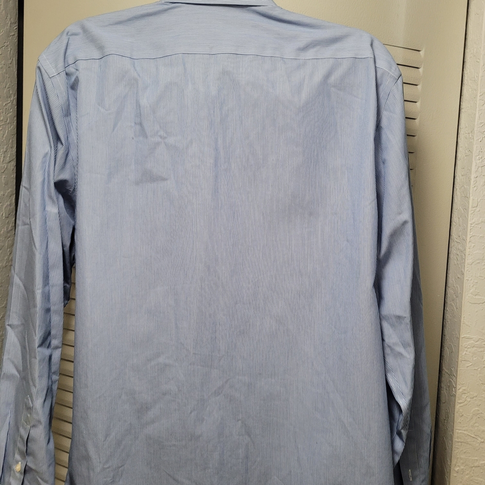 Banana Republic Blue Dress Shirt Classic Cotton - Picture 3 of 3